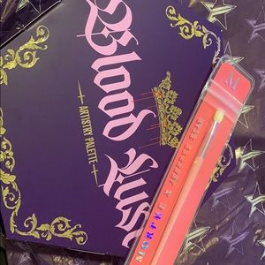 Blood Lust eyeshadow palette with morphe js brush